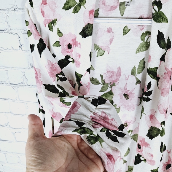 NAIF | floral pattern ruched half sleeve lightweight waterfall open cardigan - Picture 3 of 6